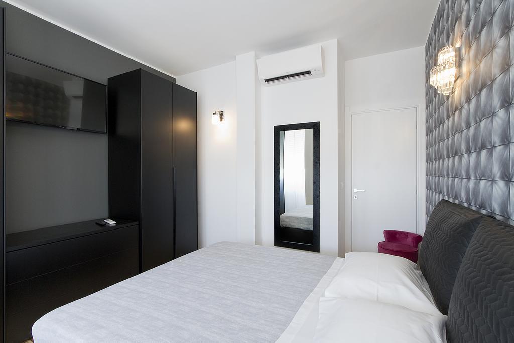 Апартаменты Attico Stema Luxury Мизано-Адриатико Экстерьер фото