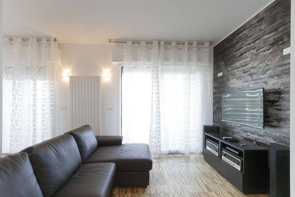 Апартаменты Attico Stema Luxury Мизано-Адриатико Экстерьер фото